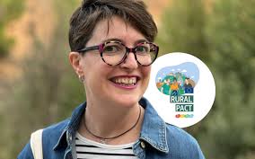 Laura Gascon's Instagram, Twitter & Facebook