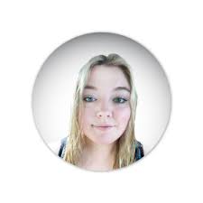 Leanna Marks's Instagram, Twitter & Facebook