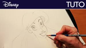 L'image est dessinée par la sirène ariel du dessin. Dessinezavecdisney Tuto Ariel La Petite Sirene Disney Youtube