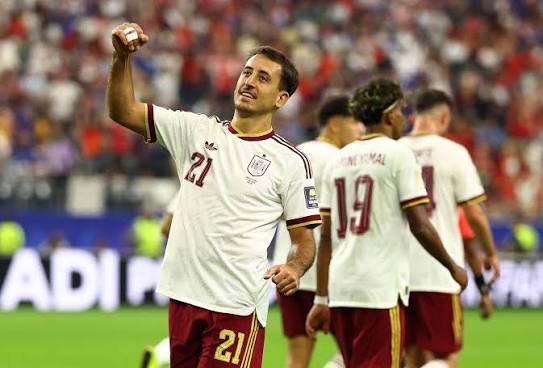 🔢 الإسباني ميكيل أويارزابال صاحب 29 عامًا مع منتخب بلاده 👇 🏃 لعب 60 ⚽  سجل 30 🎁 صنع 12 ✓ ساهم 42 #فرنسا_إسبانيا 🇪🇸🇨🇵 #كأس_العالم2026 🏆  #FIFAWorldCup #WC2026