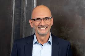 Neuer Bereichsleiter Hochbau im Staatlichen Bauamt Ansbach