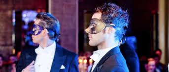The colors used are mainly black, white, gold, silver, and champagne… Masquerade Ball Party Ideas The Last Masquerade