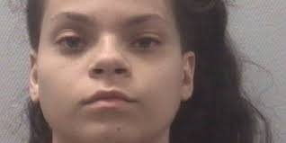 Officials: 17-year-old girl charged in Waffle House robbery