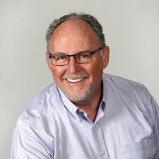 Elwyn Jones's Instagram, Twitter & Facebook