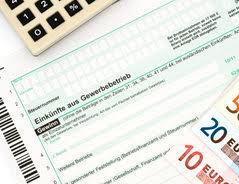 … die steuerklasse vi gilt bei arbeitnehmern, die nebeneinander von mehreren arbeitgebern arbeitslohn beziehen, für die einbehaltung der lohnsteuer vom arbeitslohn aus dem zweiten und einem weiteren dienstverhältnis sowie in den fällen des § 39c. Steuerklasse 6 So Konnen Sie Sie Andern