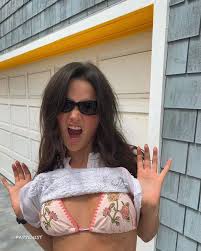 Jules LeBlanc Nude and Sexy Collection - Fappenist