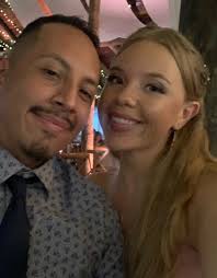 Holly Hipp and Edgar Mesa 's Wedding Website
