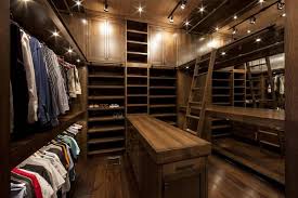 Are you the type of person who is always in a hurry and need to get ready for work in the minimum possible time. Closet From Heaven Examples Of An Over The Top Closet