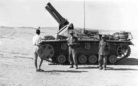 Heavy infantry gun) was the standard german heavy infantry gun used in the second world war. 15cm Sig 33 L 11 Sf Auf Fahrgestell Panzerkampfwagen Iii Ausf H Sf Panzer Iii War Tank Army Vehicles