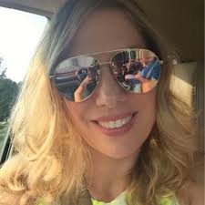 Mary Tebbe's Instagram, Twitter & Facebook