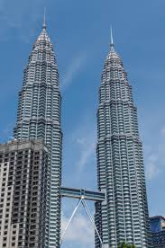 The weather at 8:30 pm was at its best, with a 26°c temperature and clear skies, everything was destined to be a perfect day. Petronas Towers Hochste Zwillingsturme Der Welt