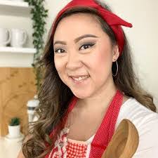 Iris Kingma's Instagram, Twitter & Facebook