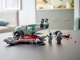 Browse sets from all scenes of the hit saga here. Lego Star Wars Boba Fetts Starship 75312 2021 Ab 39 99 20 Gespart Stand 17 07 2021 Lego Preisvergleich Brickmerge De