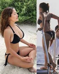 Salma Hayek Big Tits and Hot Ass Bikini - Fappenist