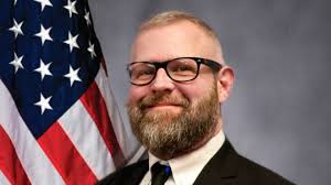 Memphis should raise police salaries to bolster force