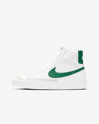 Wanting to grab everyone's attention, nike designers constricted the swoosh logo to cover majority of the side panel for optical view. Nike Blazer Mid 77 Big Kids Shoe Nike Com