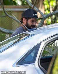 Zalex On Twitter Zac Efron Has Touched Down In Adelaide To Begin Working On His Next Movie Gold