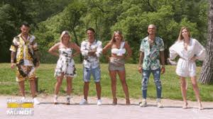 Véritable mirage au coeur du désert, avec ses plages de rêve et ses paysages des mille et une nuits. Les Marseillais Vs Le Reste Du Monde Sur 6play Voir Les Episodes En Streaming