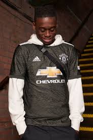 Sign up now to add kits and improve the accuracy of football kit archive. Man United S 2020 21 Away Kit Bruno Fernandes Gets On The Bus To Unveil Jersey