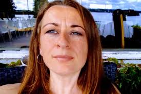 Department of Health told to apologise to campaigner over communications  ban