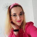 Sandra Konz's Instagram, Twitter & Facebook