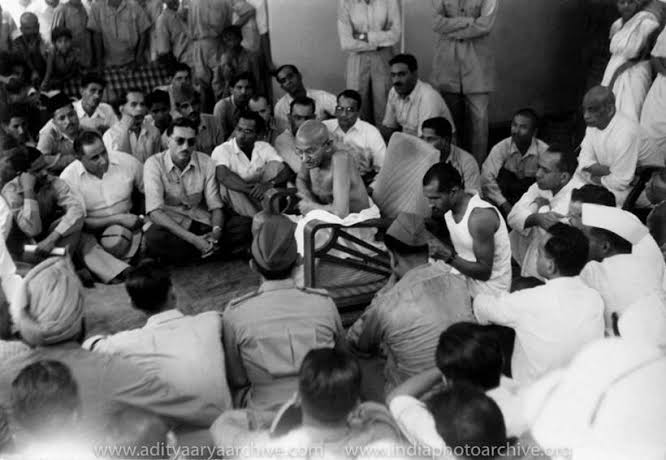 1945 INA trials: a rare glimpse from the lens of photojournalist Kulwant Roy | Research News - The Indian Express