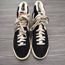 Namun, video iklan tersebut juga menuai kecaman dari warganet dan komentar kritis yang bersumpah tidak akan pernah membeli produk nike lagi. Jual Nike Blazer Fesyen Pria Sepatu Sneakers Di Carousell