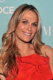 Molly Sims pregnant with first child