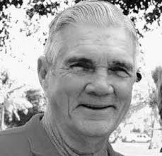 Aimee Lindsay's Instagram, Twitter & Facebook