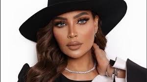 6thStreet Online Shopping With Influencer