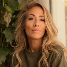 Can someone edit out family members from a wedding photo?