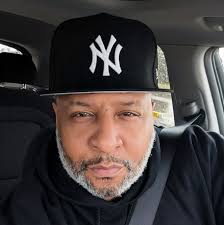 Pray Once—GOD WILL SHATTER EVERY CURSE IN YOUR LIFE 1、Lord, in the mighty  Name of Jesus, I declare: every arrow of evil will be sent back to the  enemy! Expose and destroy