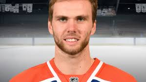 Connor McDavid & Patrik Laine's faces morphed together weirdly looks like  Wayne Gretzky