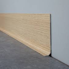 Plus Faciles A Poser Que Des Plinthes Bois Optez Pour Les Plinthes Pvc Plinthe Bois Plinthes Plinthe Pvc