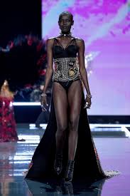 Adriana, alessandra, candice, lily, elsa. Victoria S Secret Fashion Show 2017 See Every Look From The Runway Vogue
