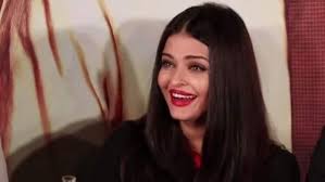 Aishwarya rai and abhishek bachchan have worked in multiple movies together but it was mostly her who got paid more. When Aishwarya Rai Brought The House Down With Witty Response To Question About Abhishek Bachchan Marketshockers