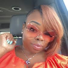 Vickie Cockrell's Instagram, Twitter & Facebook