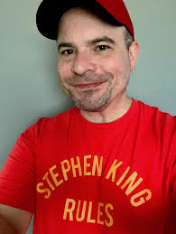 New Tee today. SIEPHENKING SIEPHEN KING RULES