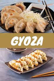 Making Gyoza Wrappers Pork Fillings Frying Gyoza Dumplings Recipe In 2020 Pork Recipes Easy Tasty Thai Gyoza