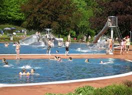 Dem Wetter Entsprechend Wenig Betrieb Im Waldbad Bad Sackingen Badische Zeitung