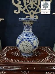 Beautiful Blue Pottery Flower Vase Fv 10 Pakistani Crafts Blue Pottery Flower Vase Design Flower Vases
