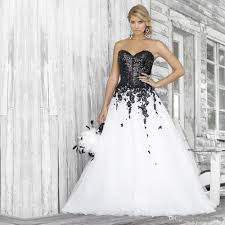 Tulle ball gown sweetheart black and white wedding dresses. Discount Black And White Designs Wedding Dresses Sweetheart Neckline Lace Applique Sequined Black Wedding Dresses Ball Gown Wedding Dress Casual Wedding Dress