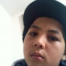 Adam Reyes's Instagram, Twitter & Facebook