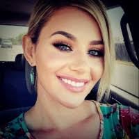 Amber Redd's Instagram, Twitter & Facebook