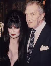 Elvira: Mistress of the Dark and her kick a$$ Ride 🖤