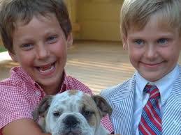 Eve Hood's Instagram, Twitter & Facebook