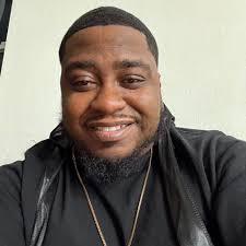 Celebrating Birthday at Poetz Realm Florida Open Mic Night