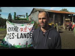 Les zadistes vont libérer la route des chicanes cette départementale était obstruée depuis cinq ans par des pneus, des épaves de véhicules, des barricades, et. Notre Dame Des Landes Que Reste T Il Des Ideaux De La Zad Youtube