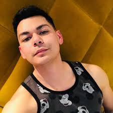 Así desperté, con todo el flow 🥳🤭 Les vengo a presumir mi Pijama 🥰  Recuerden, el día de hoy venta de Pijamas en el Bazar 🙌🏻 Estaré de 2:00 a  7:30 Av