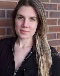 Ashley Mull's Instagram, Twitter & Facebook